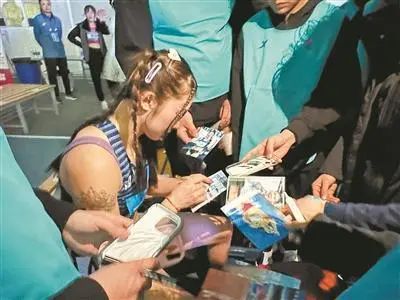 吴艳妮连续跑出最佳成绩：别人叫我网红，我内心是完全不能接受的