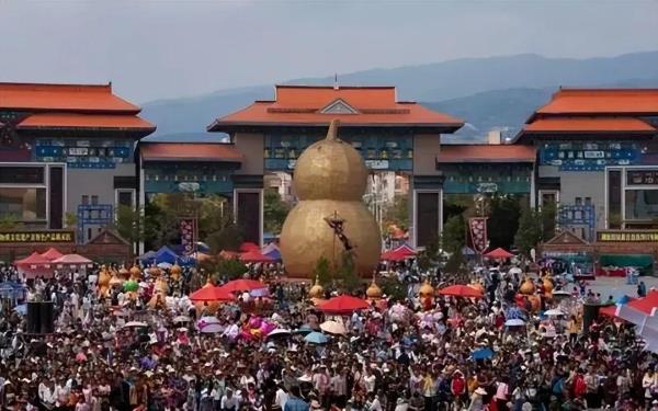 【月月有滇约】平均3天一个节，云南人的四月“节日单”来啦！