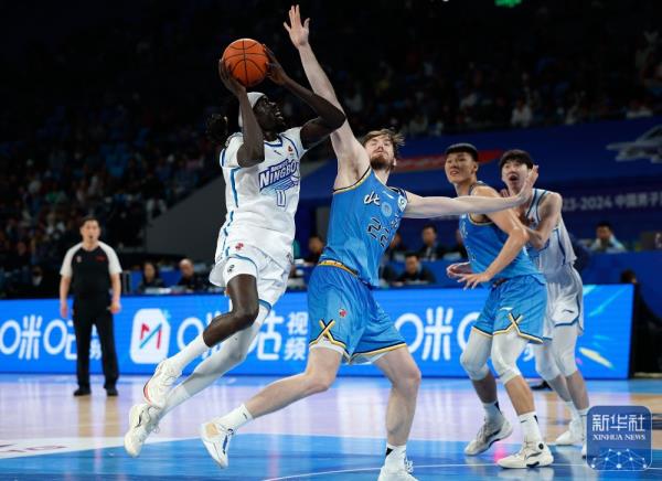 篮球丨CBA常规赛：北京北汽战胜宁波町渥