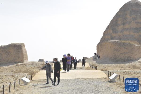 走进西夏陵景区 走进西夏陵景区
