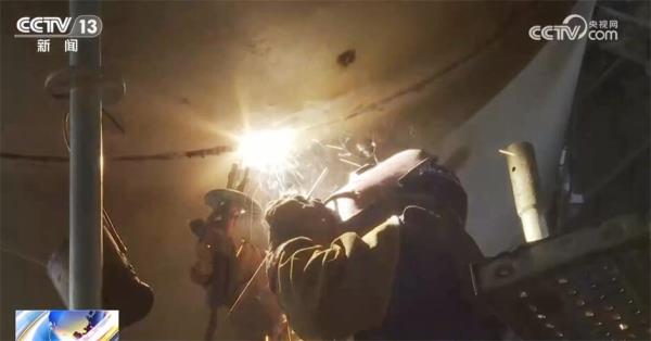 黄河流域在建最大水电站首台机组并网发电 “向绿而行”谋发展 黄河流域在建最大水电站首台机组并网发电 “向绿而行”谋发展