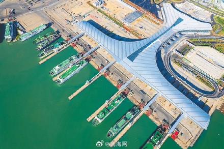 4月2日至4月6日 海口新海港、秀英港每日新能源小车出岛专班增至8个