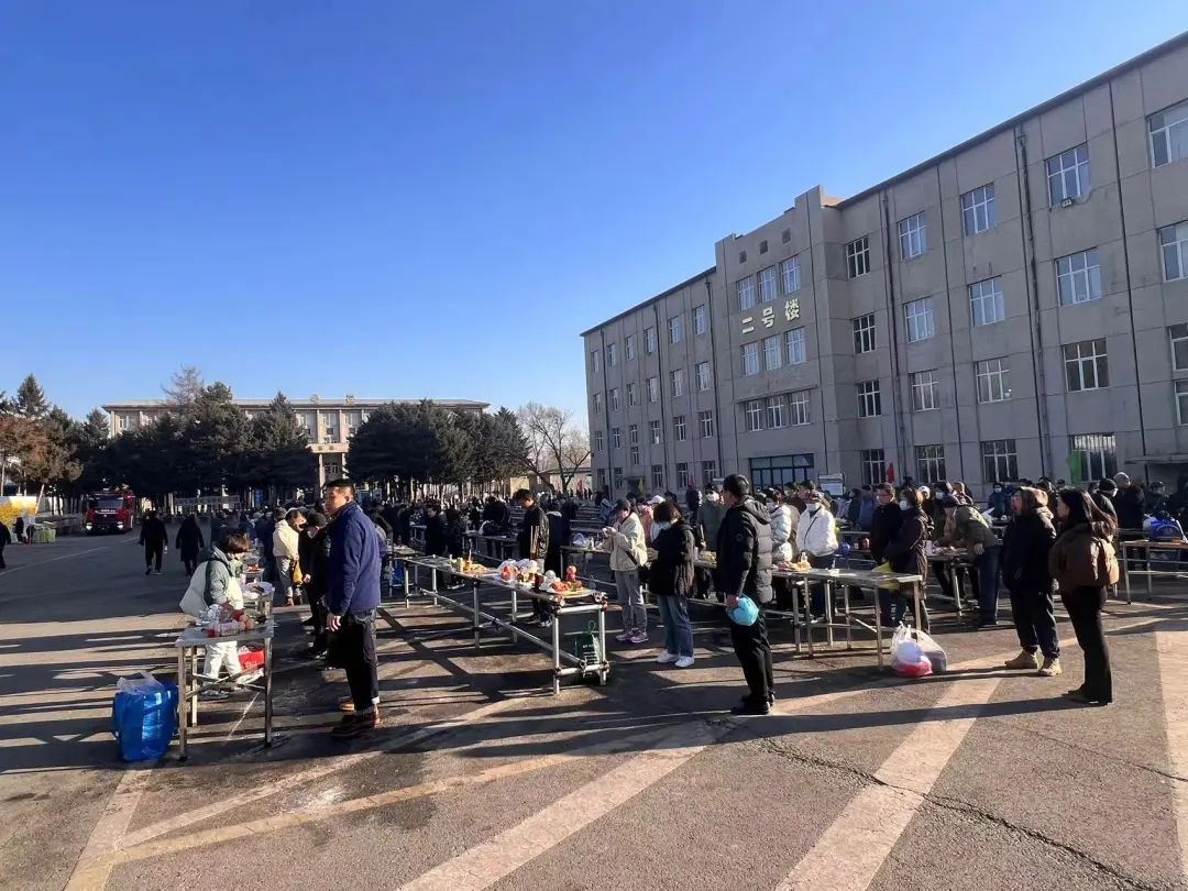哈尔滨市明天将再迎清明祭扫高峰