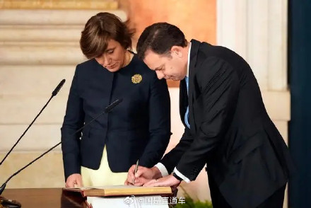 葡萄牙新政府宣誓就职 葡萄牙新政府宣誓就职