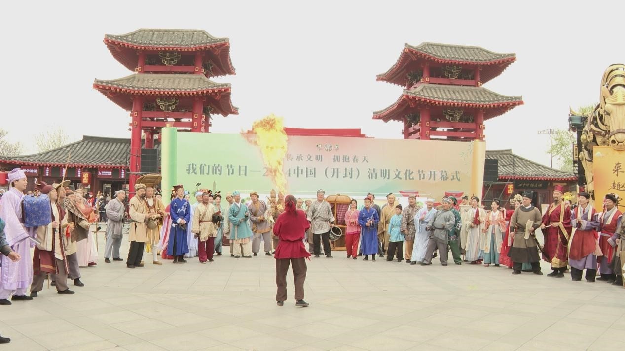 春天来开封 “王婆”带你解锁浪漫宋式婚礼