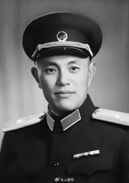 送别！111岁开国将军张力雄去世