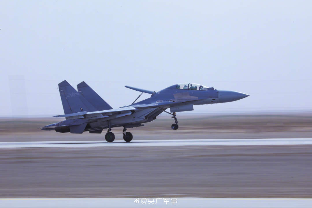 空天利刃空军战机跨昼夜出击现场画面