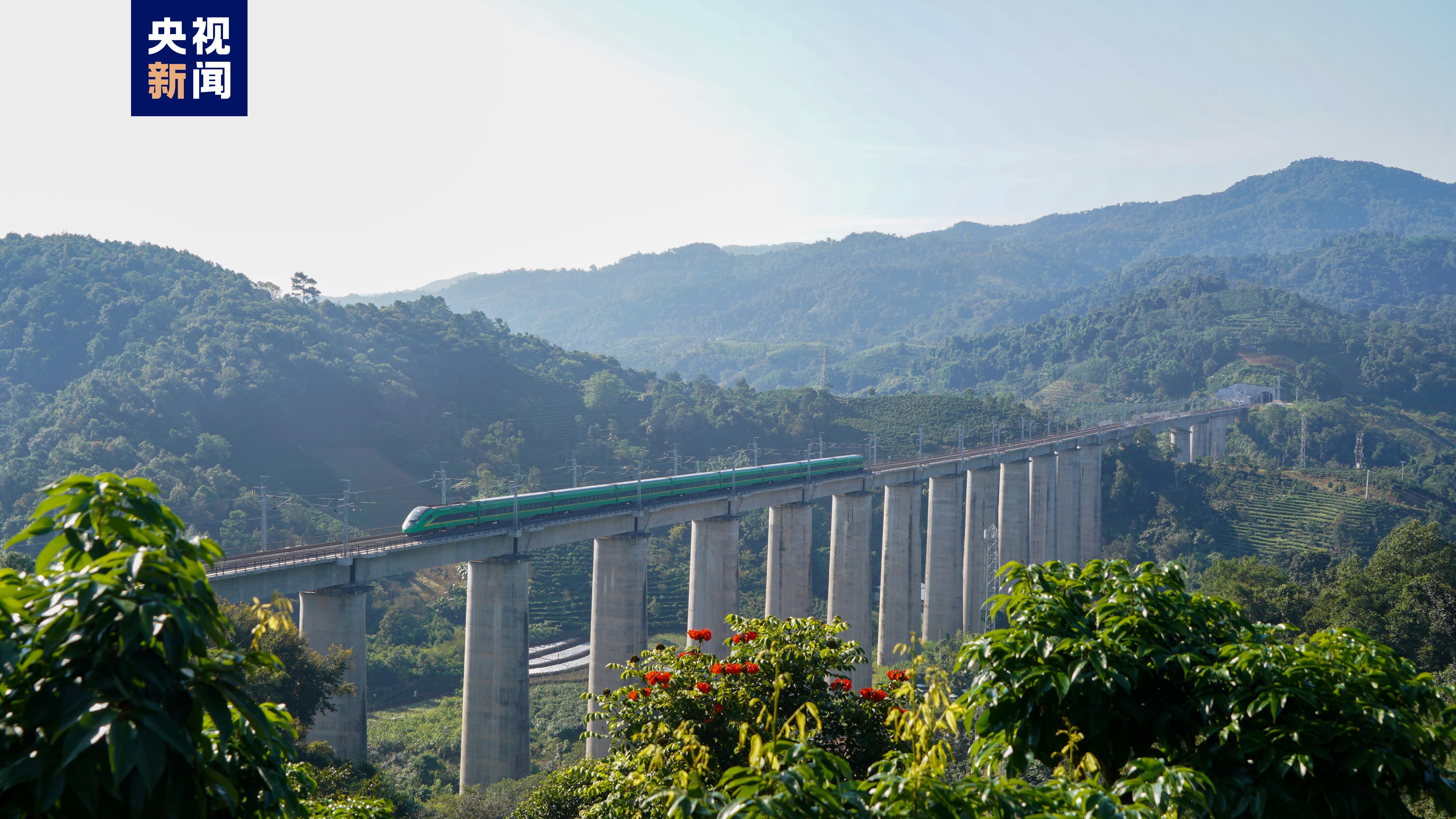 清明小长假中老铁路预计单日发送旅客8万人次 清明小长假中老铁路预计单日发送旅客8万人次
