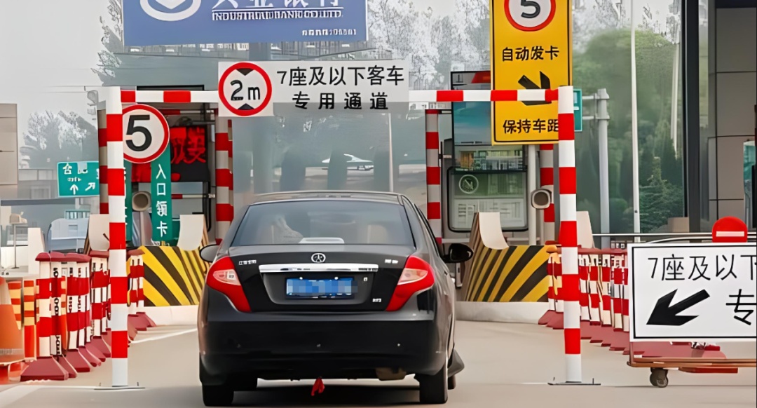 清明假期，成都绕城高速出行提示→