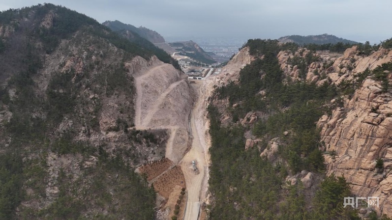 风景区内数百亩青山变墓地，谁干的？