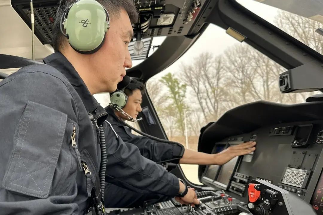 “空中警鹰”!清明期间,北京警用直升机在行动 “空中警鹰”!清明期间,北京警用直升机在行动