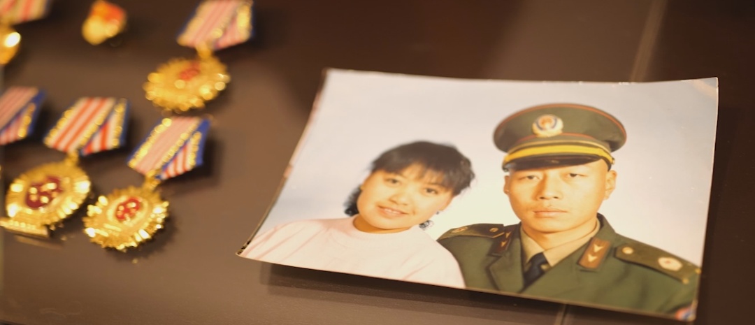 “012642” 一个属于三个人的警号 “012642” 一个属于三个人的警号