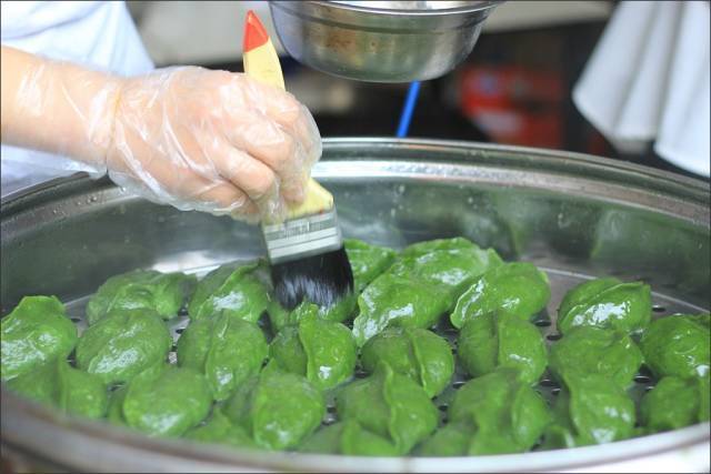 春天第一口美味来袭！艾糍清香甜糯，怎么吃才更健康？