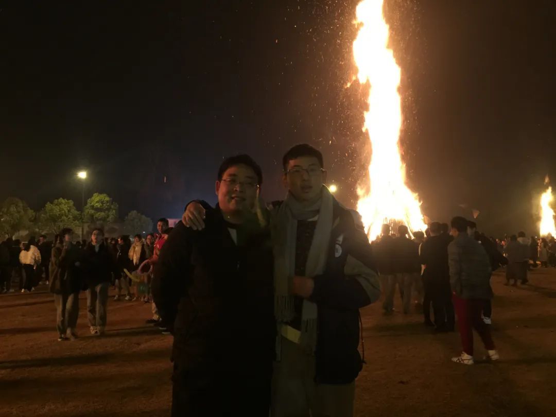杭州派出所所长牺牲4年后，“00后”儿子的变化让人泪目！终于可以笑着谈起你......