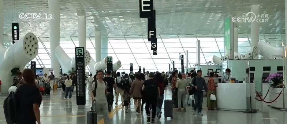 全力应对客流高峰 交通部门“多点发力”做好假期运力和服务保障工作 全力应对客流高峰 交通部门“多点发力”做好假期运力和服务保障工作