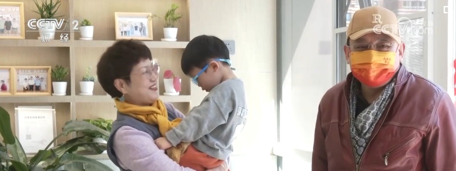 “跨界办园”“医育结合”，新赛道！“小托育”托举民生“大幸福”