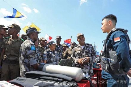 海军第45批护航编队结束访问莫桑比克
