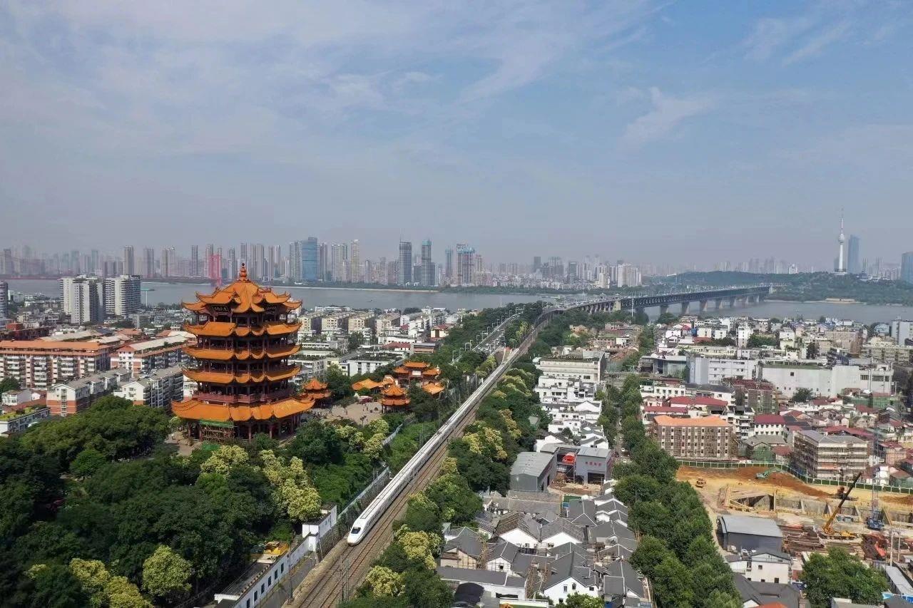 与花海来一场浪漫邂逅!这几趟列车含“樱”量超高 与花海来一场浪漫邂逅!这几趟列车含“樱”量超高