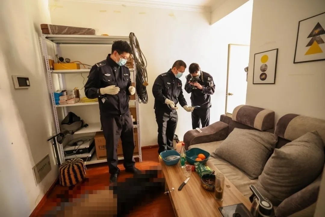 五华警察故事｜“尸语者”他们的工作场景，可能引起您的不适，请谨慎观看