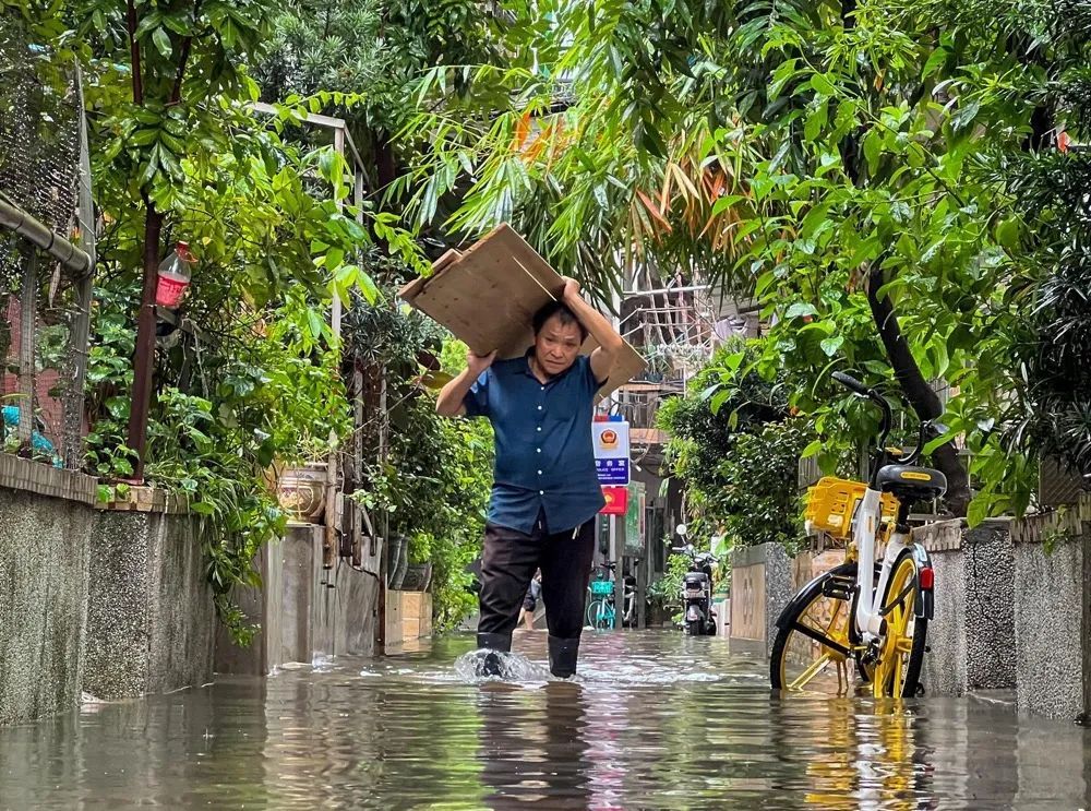 返工第一天还有雨,广东暴雨将持续到…… 返工第一天还有雨,广东暴雨将持续到……