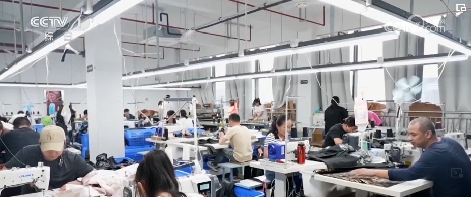 国潮、非遗乘势而上 激活消费“一池春水” 以崭新面貌洋溢生机与活力 国潮、非遗乘势而上 激活消费“一池春水” 以崭新面貌洋溢生机与活力