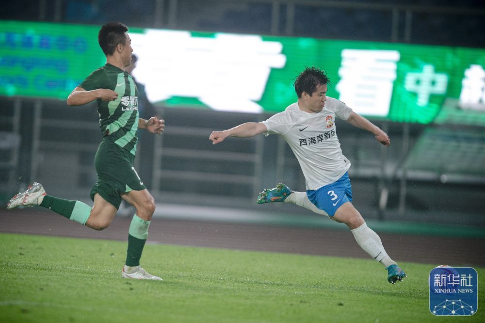 中超丨青岛西海岸队客场战胜浙江队