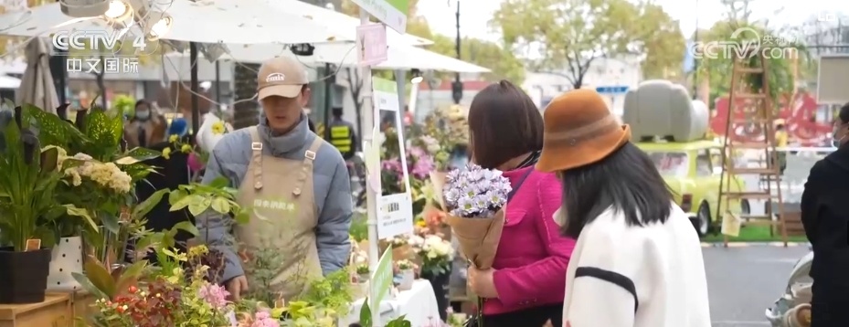 “吃喝玩乐”等生活服务业消费“火热” 中国经济内需潜力“热力”释放 “吃喝玩乐”等生活服务业消费“火热” 中国经济内需潜力“热力”释放