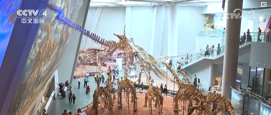 “吃喝玩乐”等生活服务业消费“火热” 中国经济内需潜力“热力”释放 “吃喝玩乐”等生活服务业消费“火热” 中国经济内需潜力“热力”释放