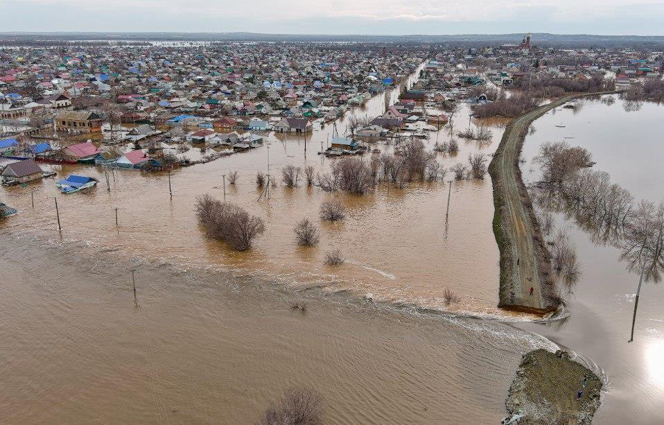 乌拉尔河水位继续上涨俄罗斯奥伦堡州超4400人被撤离