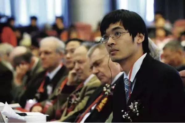 蝌学荐书 | 菲尔兹奖得主陶哲轩15岁时写的数学思维入门书，凭什么能畅销5万册？