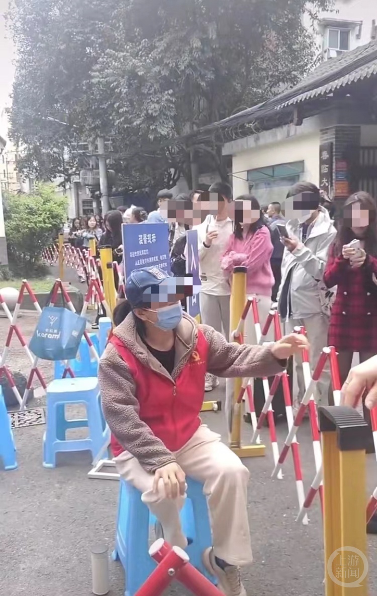 “成都迪士尼”被拆？当地：没拆，打卡莫要“惊叫唤”