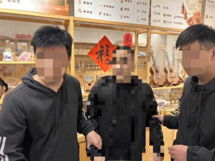 一只蛋糕15000元！杭州一老板接到大订单，收款后被吓到……