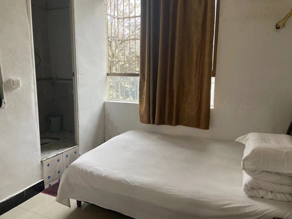 东莞15元客房冲上热搜!长沙房东申请出战:实惠安全,假期爆满 东莞15元客房冲上热搜!长沙房东申请出战:实惠安全,假期爆满