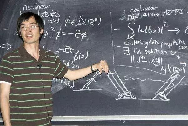 蝌学荐书 | 菲尔兹奖得主陶哲轩15岁时写的数学思维入门书，凭什么能畅销5万册？