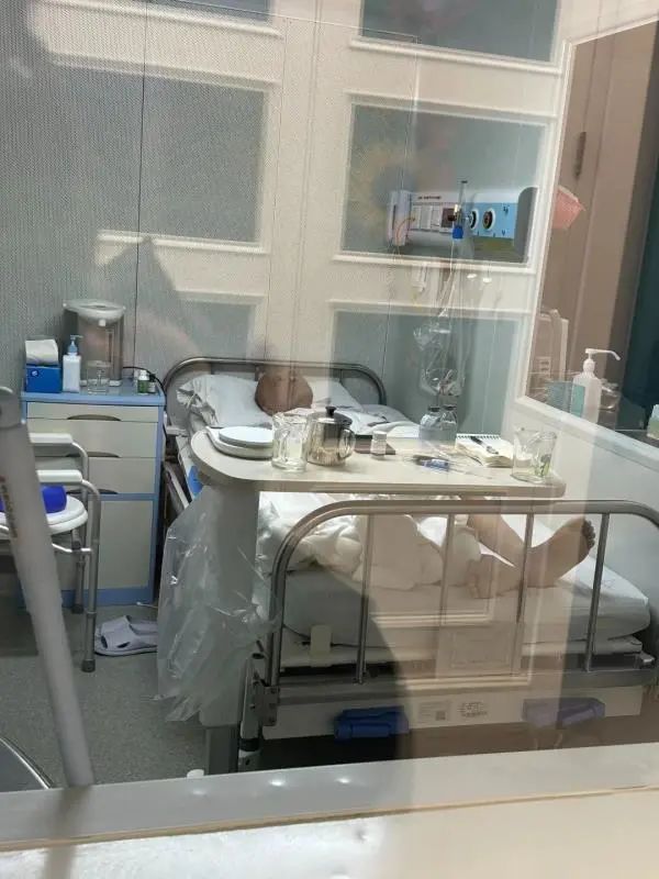 相恋10年,打工供女友考研男子因白血病去世! 相恋10年,打工供女友考研男子因白血病去世!