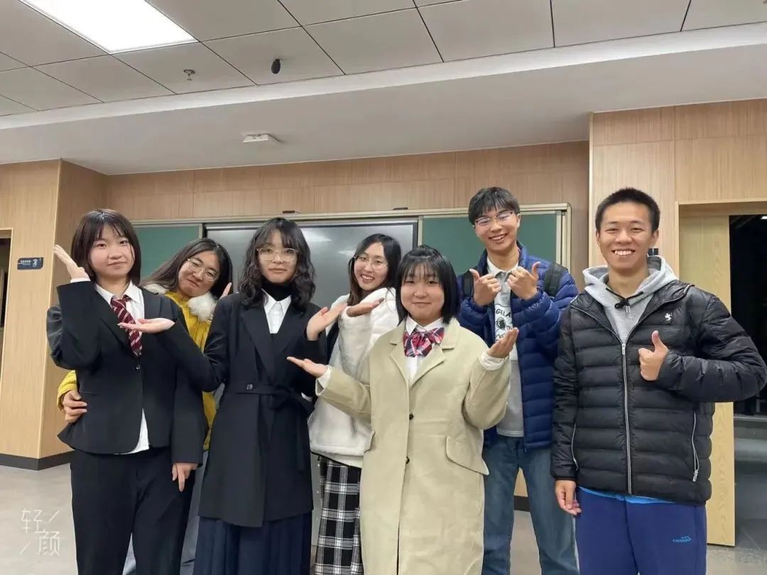 本科生创造学院历史，教授连用4个感叹号！