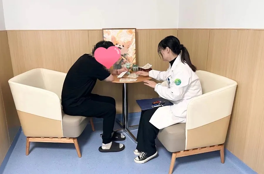 “我女儿还有救吗？”浙江17岁少女噩梦缠身、整日惊恐，原因竟是……