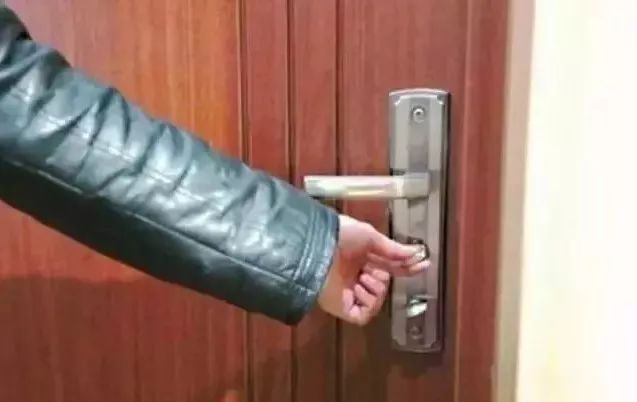 趁人熟睡入室盗窃手机、金器及现金，城西派出所破获系列技术开锁盗窃案！