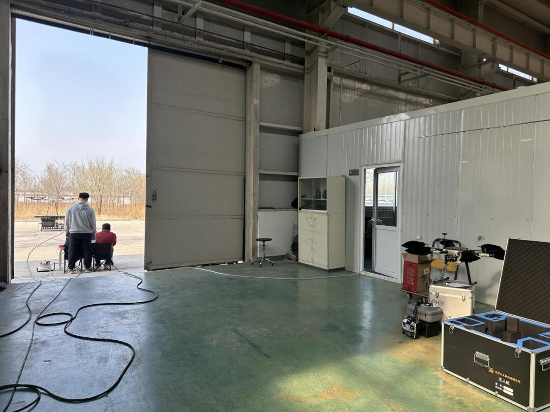 八达岭长城上,喝一杯无人机送来的咖啡,真能成? 八达岭长城上,喝一杯无人机送来的咖啡,真能成?