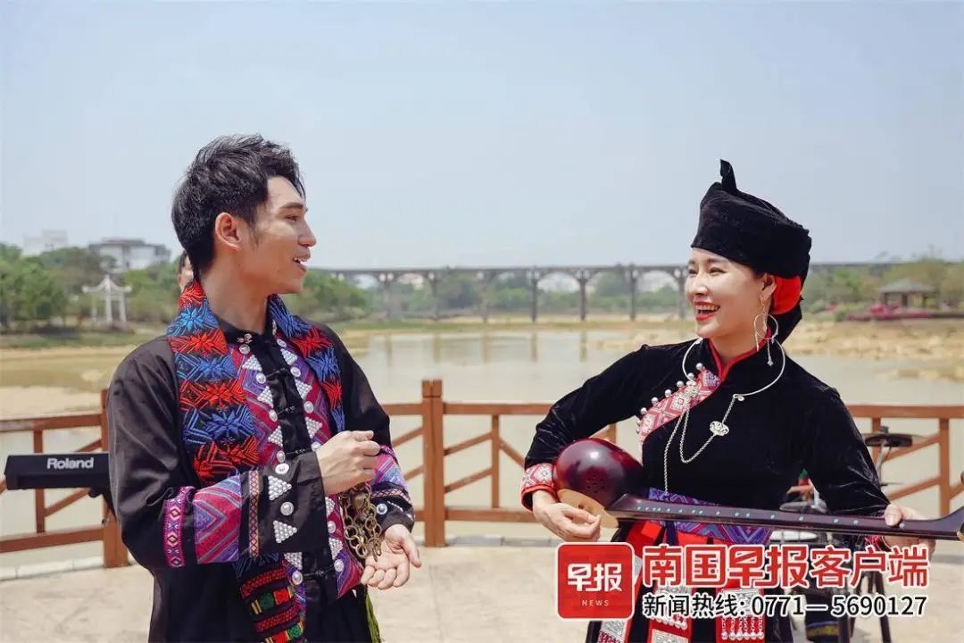 山歌还能融入电音?这支广西乐队让全网上头…… 山歌还能融入电音?这支广西乐队让全网上头……