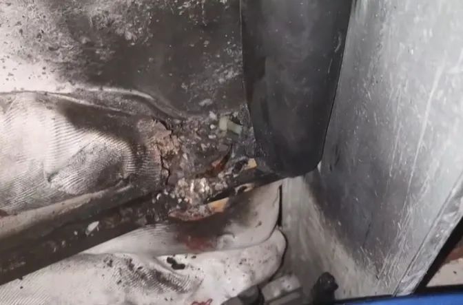 一声巨响！居民楼配电间深夜冒浓烟，抢修后还有重重问题待解……