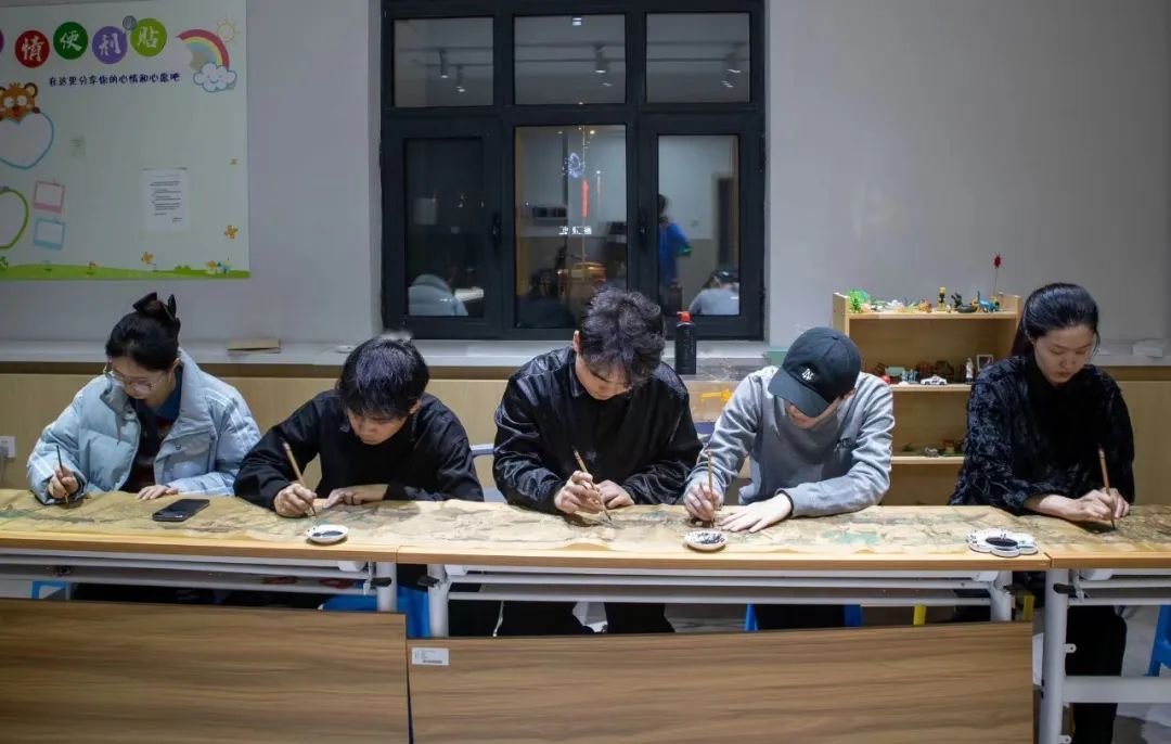 耗时两个月！这40名学子干了件了不起的事儿……