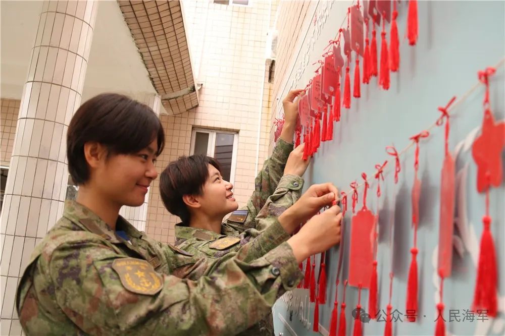 双胞胎姐妹，“特三级”×2！