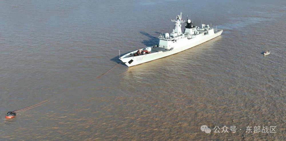 想看海军实战，点这里！东部战区海军东海训练燃爆海疆