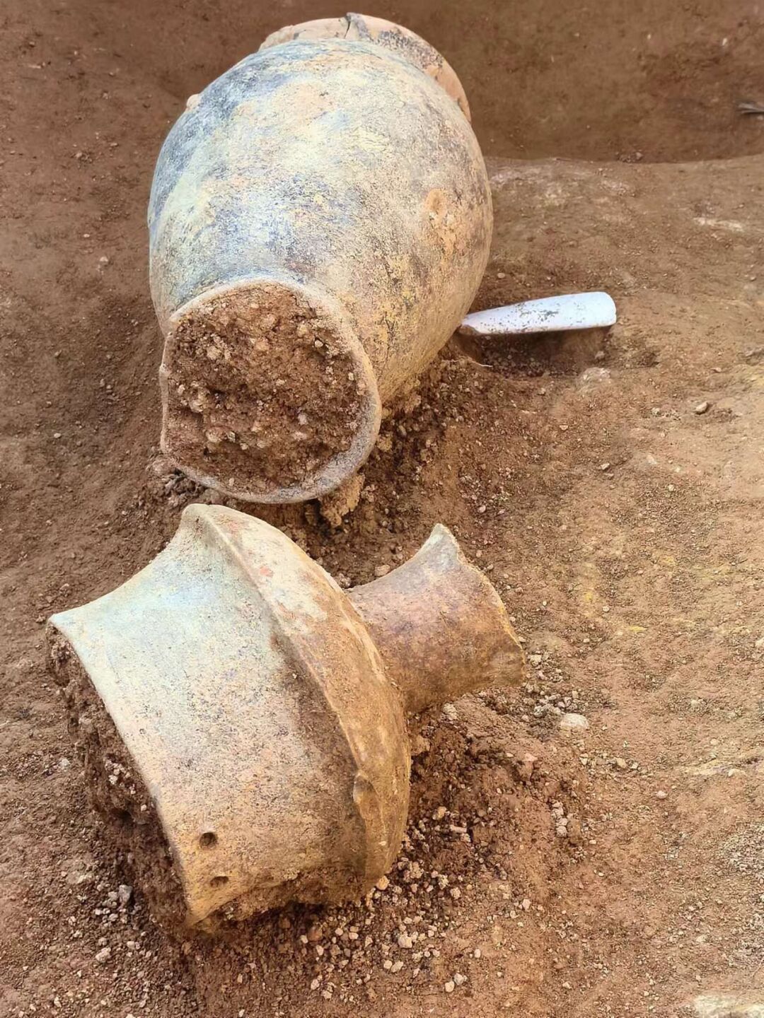 独家解密！深汕商周古墓开“盲盒”！文物+1+1+1......