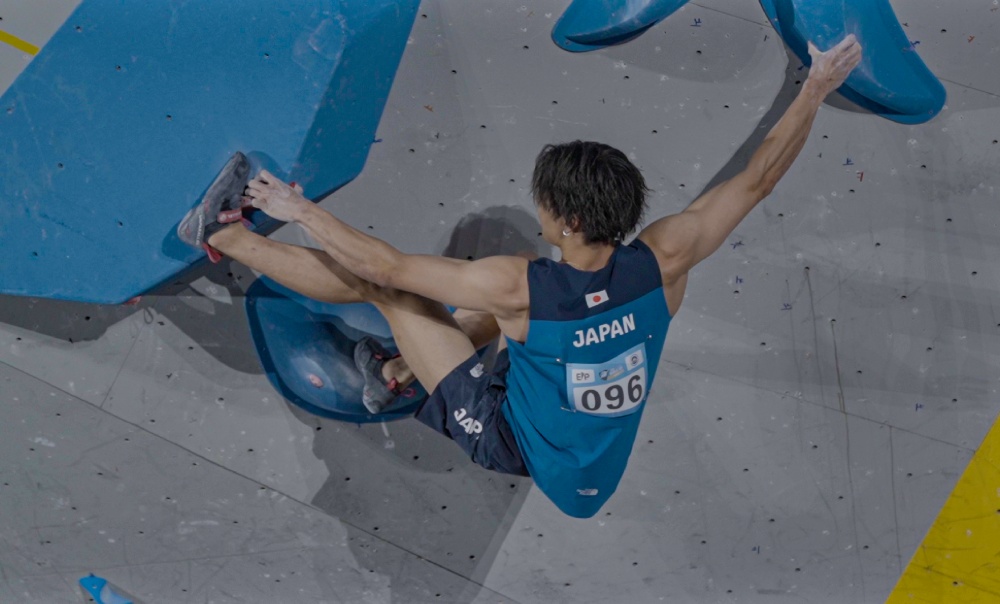 攀岩世界杯首站：日本队获男子攀石前两名