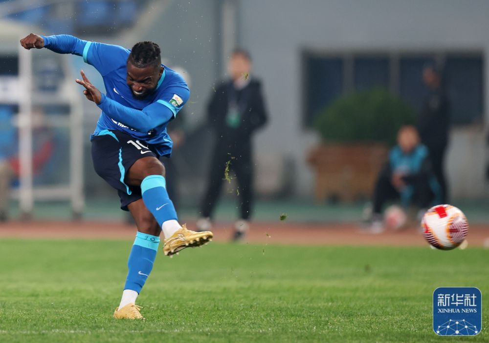 足球丨中超：沧州雄狮胜长春亚泰