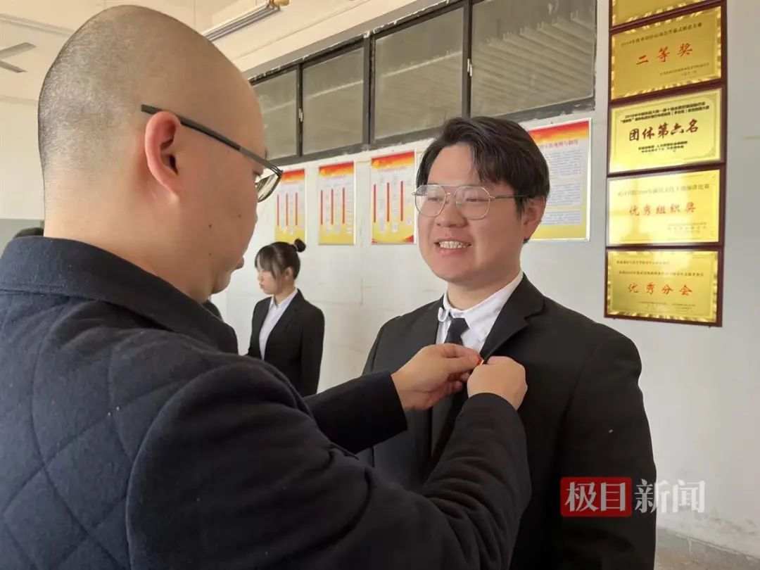 逆袭！他从高考270分到考上研究生，还减重近百斤