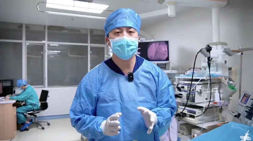 太拼了！广州医生无麻醉给自己做胃肠镜，原因竟是……