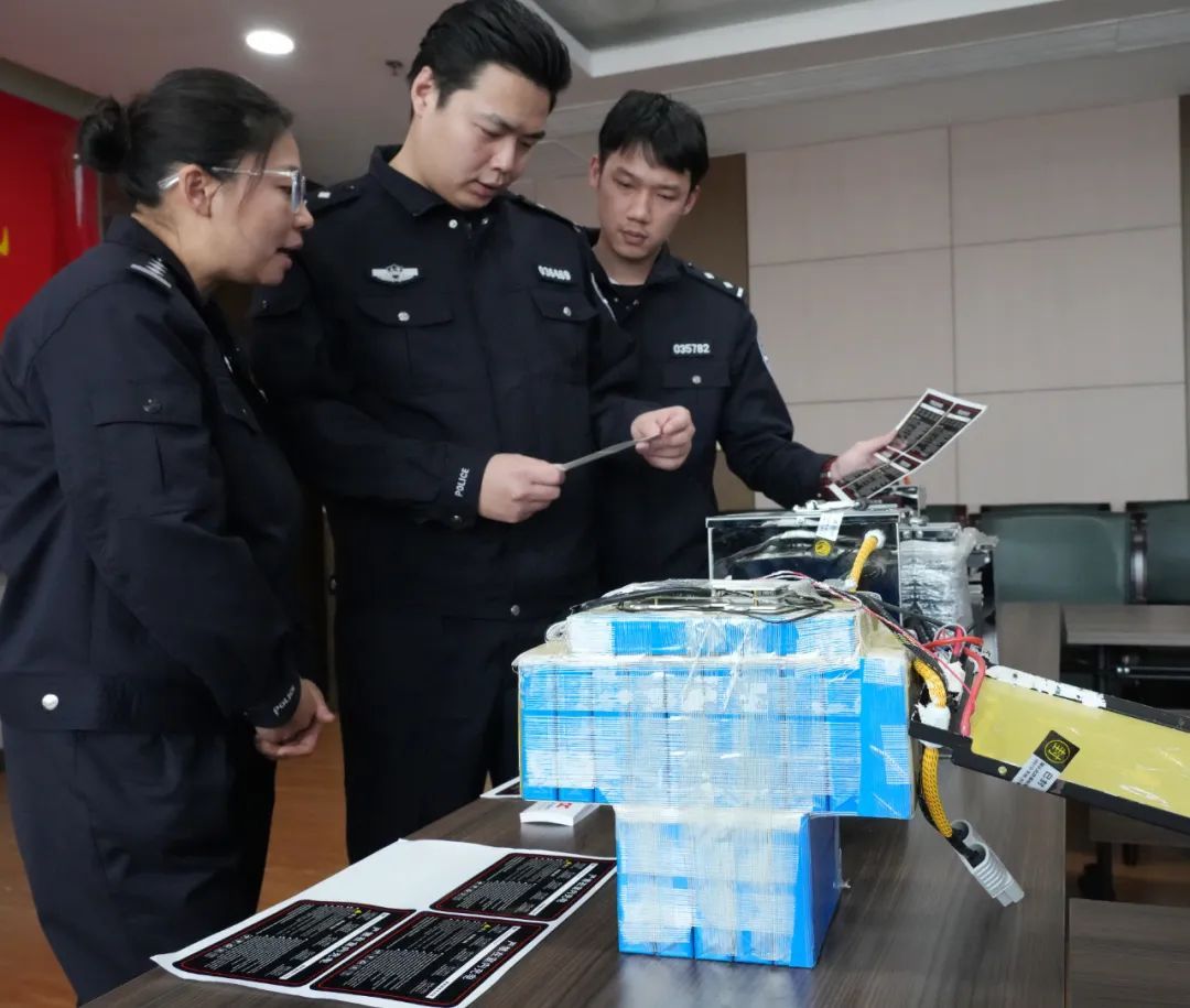 只求速度,不顾隐患!改装电动自行车1.5万元起卖,买的多是年轻人或外卖骑手 只求速度,不顾隐患!改装电动自行车1.5万元起卖,买的多是年轻人或外卖骑手